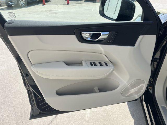 new 2025 Volvo XC60 car, priced at $55,360