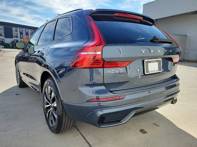 new 2025 Volvo XC60 car, priced at $51,075