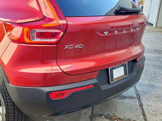 new 2025 Volvo XC40 car, priced at $51,765