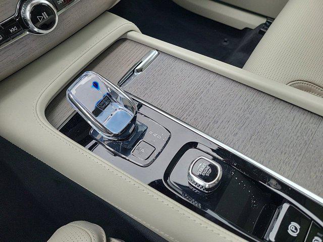 new 2024 Volvo XC90 Recharge Plug-In Hybrid car, priced at $82,270