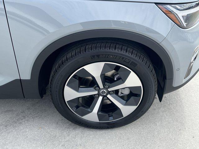 new 2025 Volvo XC40 car, priced at $48,335