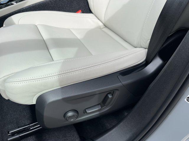 new 2025 Volvo XC40 car, priced at $48,335