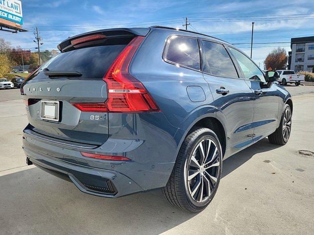 new 2025 Volvo XC60 car, priced at $55,725