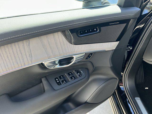 new 2025 Volvo XC90 Plug-In Hybrid car, priced at $82,405