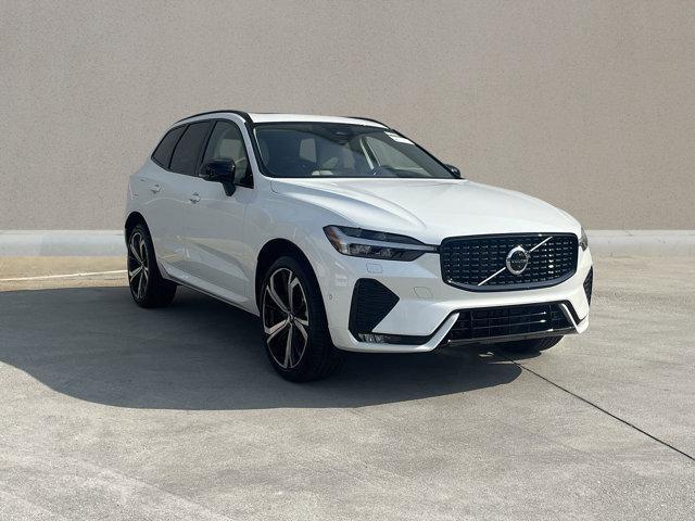 new 2025 Volvo XC60 car, priced at $60,660