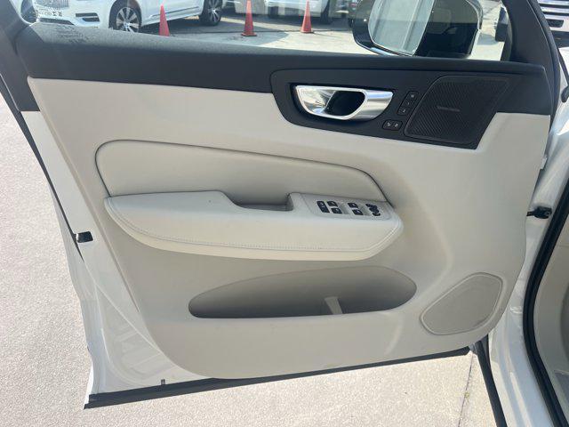 new 2025 Volvo XC60 car, priced at $60,660