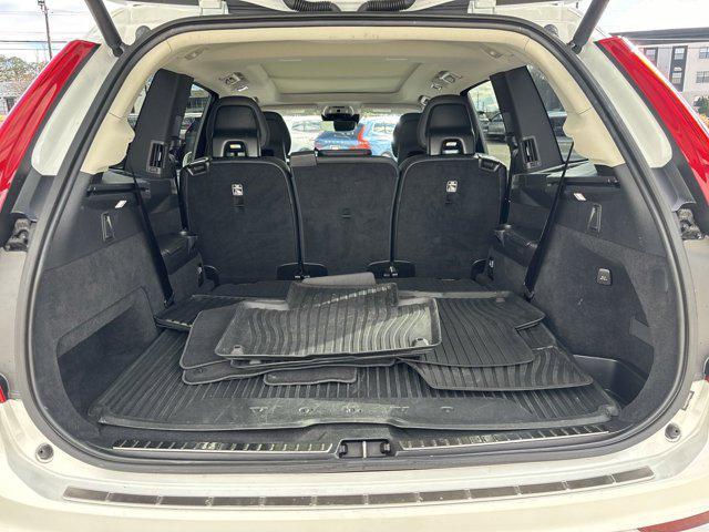 used 2022 Volvo XC90 car, priced at $39,397