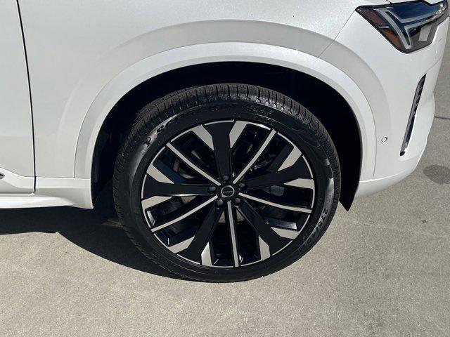 new 2025 Volvo XC90 car, priced at $69,155