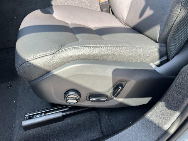 new 2025 Volvo XC60 car, priced at $54,560