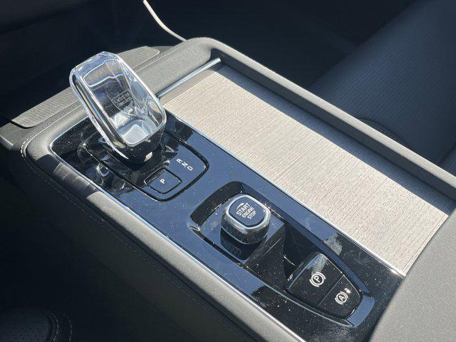 new 2025 Volvo XC90 Plug-In Hybrid car, priced at $82,405