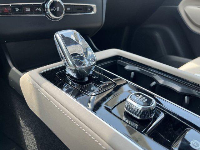 new 2026 Volvo XC90 Plug-In Hybrid car, priced at $81,875