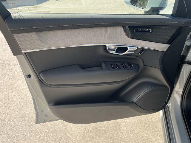 new 2025 Volvo XC90 car, priced at $72,755