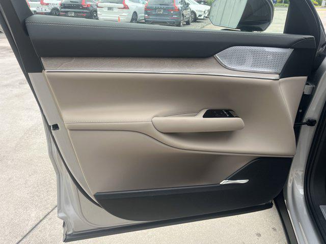 new 2025 Volvo EX90 car, priced at $91,965
