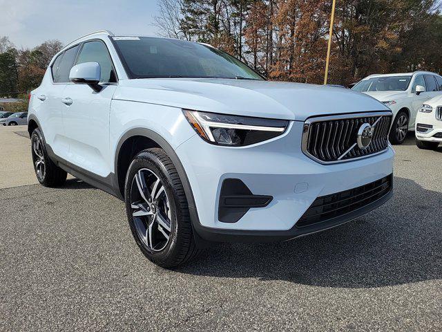 new 2025 Volvo XC40 car, priced at $43,045