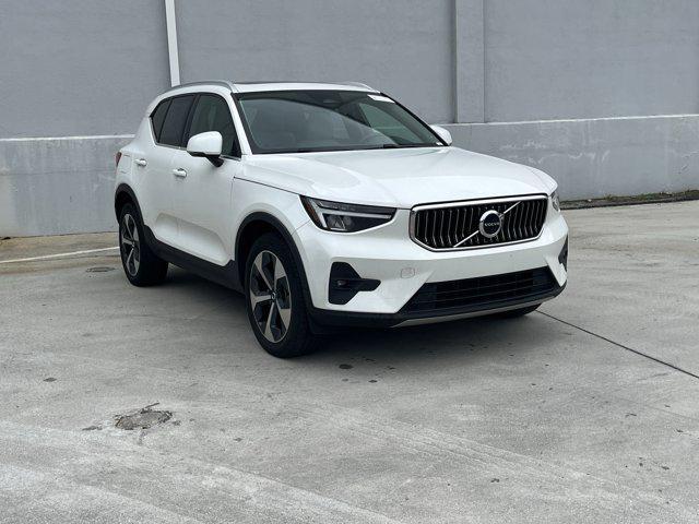 used 2023 Volvo XC40 car, priced at $34,898