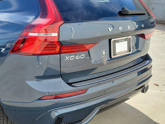 new 2025 Volvo XC60 car, priced at $51,075