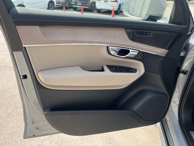 new 2025 Volvo XC90 car, priced at $69,545