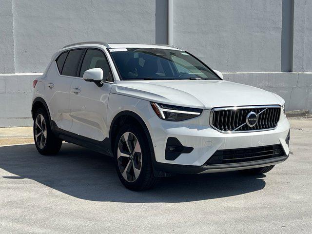 used 2025 Volvo XC40 car, priced at $40,898