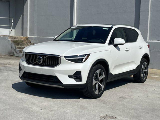 used 2025 Volvo XC40 car, priced at $40,898