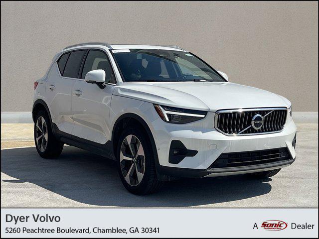 used 2025 Volvo XC40 car, priced at $40,898