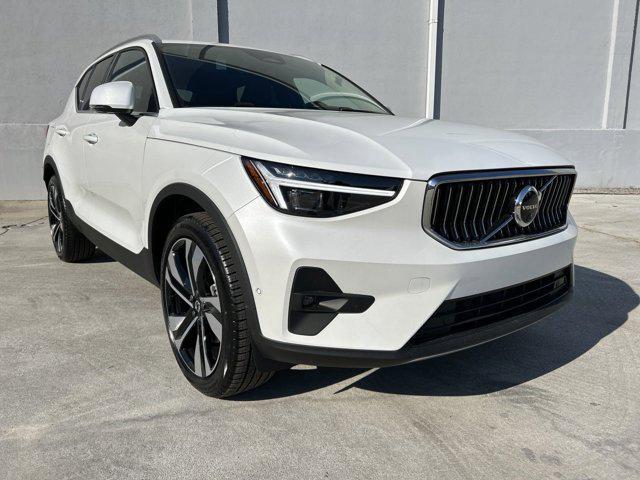 new 2025 Volvo XC40 car, priced at $49,790