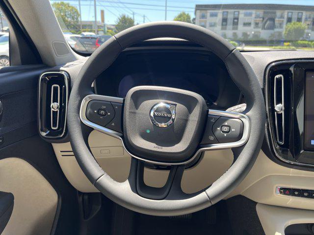 new 2025 Volvo XC40 car, priced at $48,335
