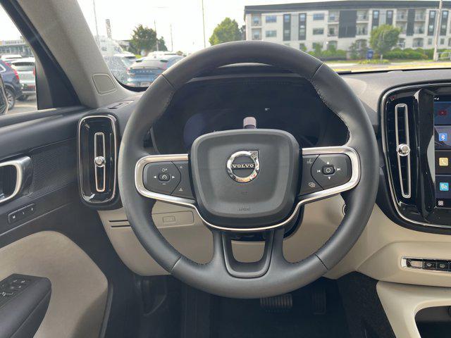 new 2025 Volvo XC40 car, priced at $49,460