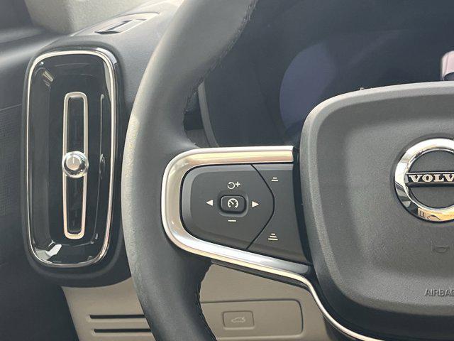 new 2025 Volvo XC40 car, priced at $49,460