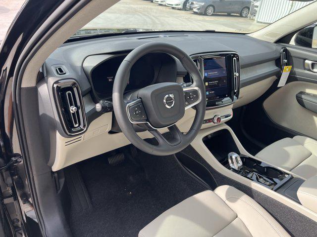 new 2025 Volvo XC40 car, priced at $49,460