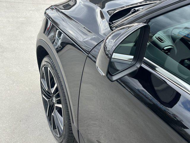 new 2025 Volvo XC40 car, priced at $56,815