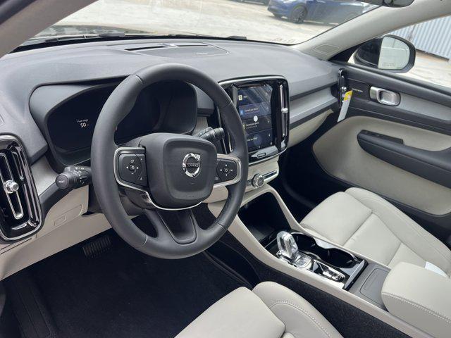 new 2025 Volvo XC40 car, priced at $56,815