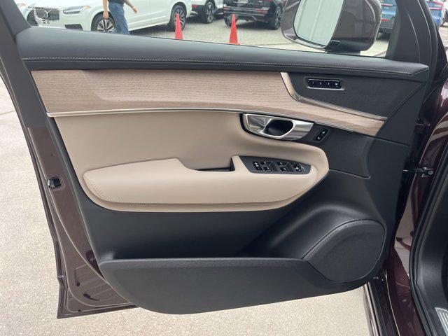 new 2025 Volvo XC90 car, priced at $61,795