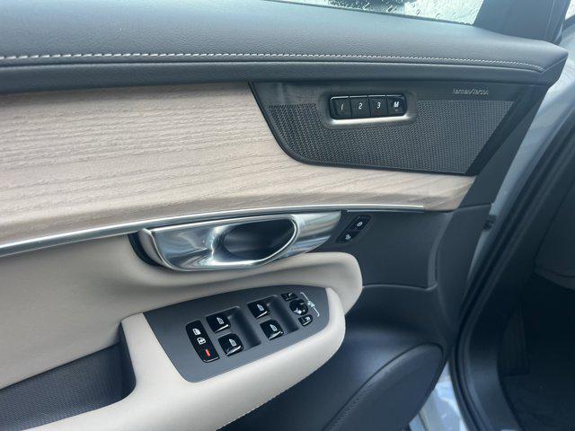 new 2025 Volvo XC90 Plug-In Hybrid car, priced at $82,405
