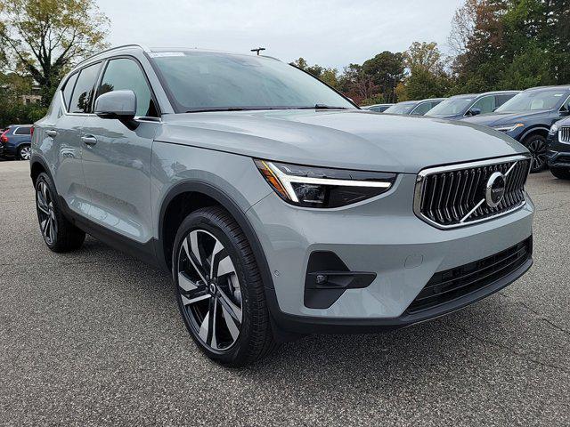 new 2025 Volvo XC40 car, priced at $49,790