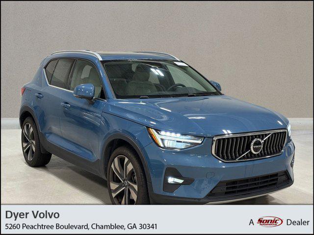 used 2023 Volvo XC40 car, priced at $30,898