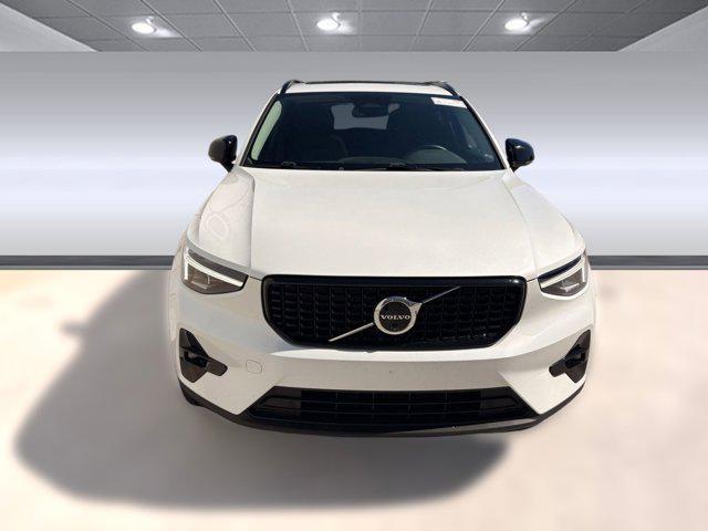used 2025 Volvo XC40 car, priced at $33,397