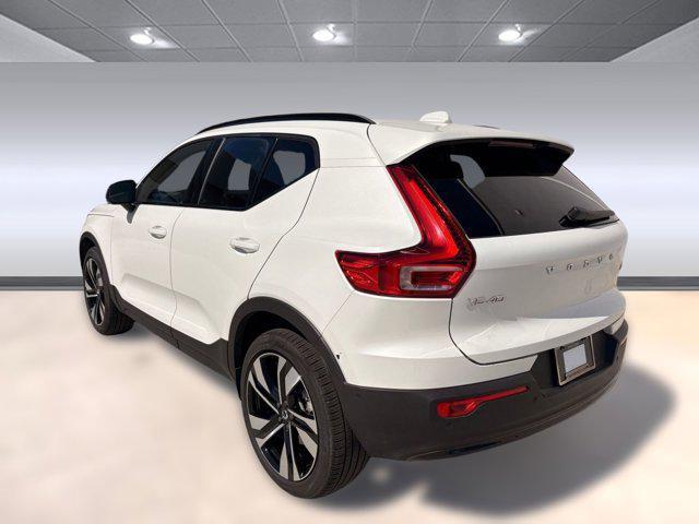 used 2025 Volvo XC40 car, priced at $33,397