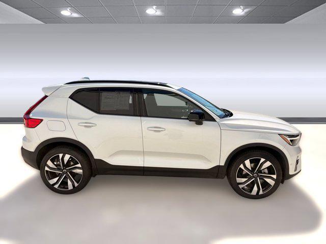 used 2025 Volvo XC40 car, priced at $33,397