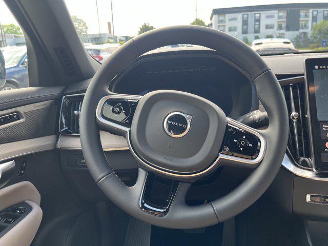 new 2025 Volvo XC90 car, priced at $69,155