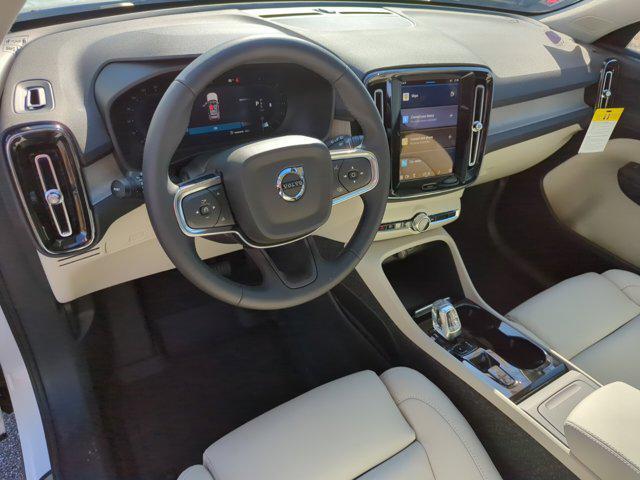 new 2025 Volvo XC40 car, priced at $48,100
