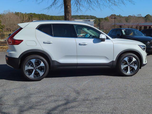 new 2025 Volvo XC40 car, priced at $48,100