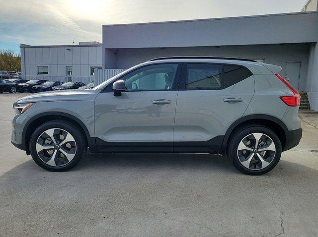 new 2025 Volvo XC40 car, priced at $47,145