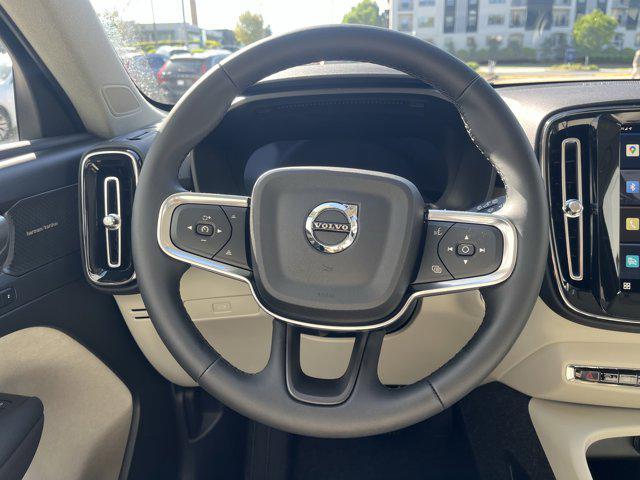 new 2025 Volvo XC40 car, priced at $51,565