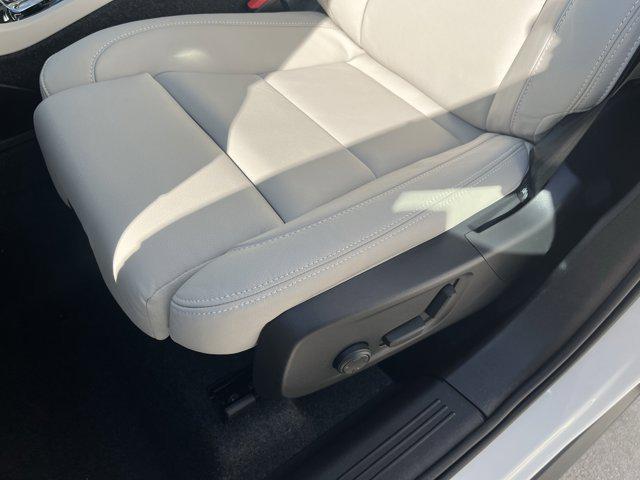 new 2025 Volvo XC40 car, priced at $51,565