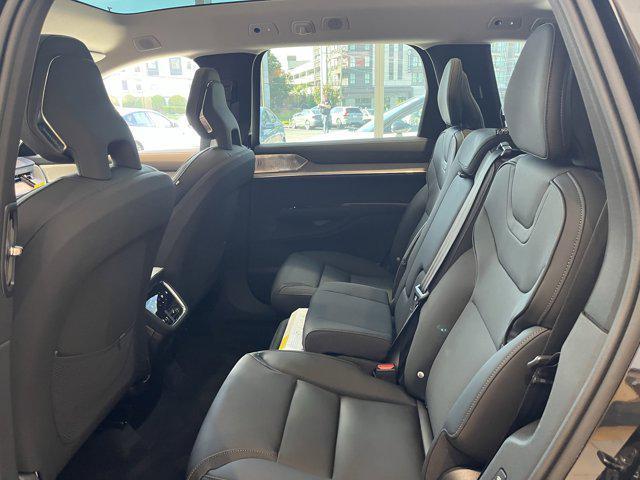 new 2025 Volvo EX90 car, priced at $99,120