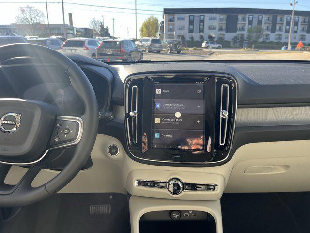 new 2025 Volvo XC40 car, priced at $51,015