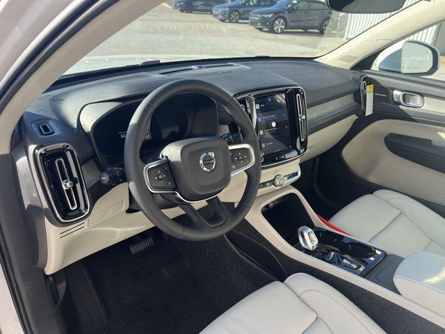 new 2025 Volvo XC40 car, priced at $51,015