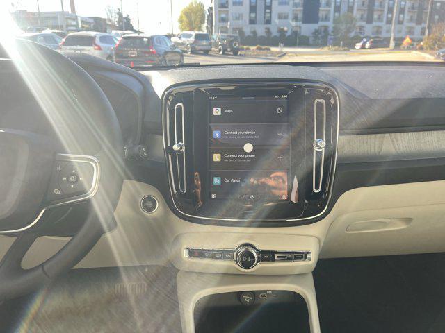 new 2025 Volvo XC40 car, priced at $51,015