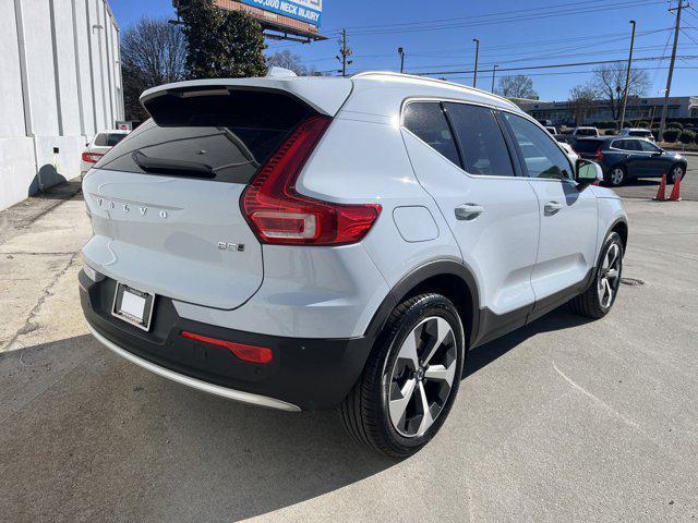 new 2025 Volvo XC40 car, priced at $45,395