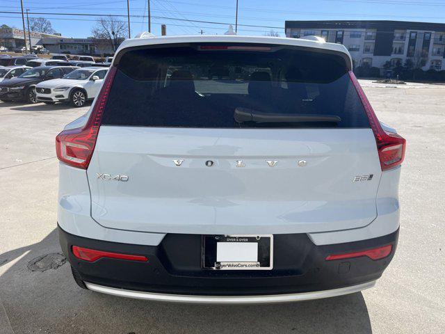 new 2025 Volvo XC40 car, priced at $45,395